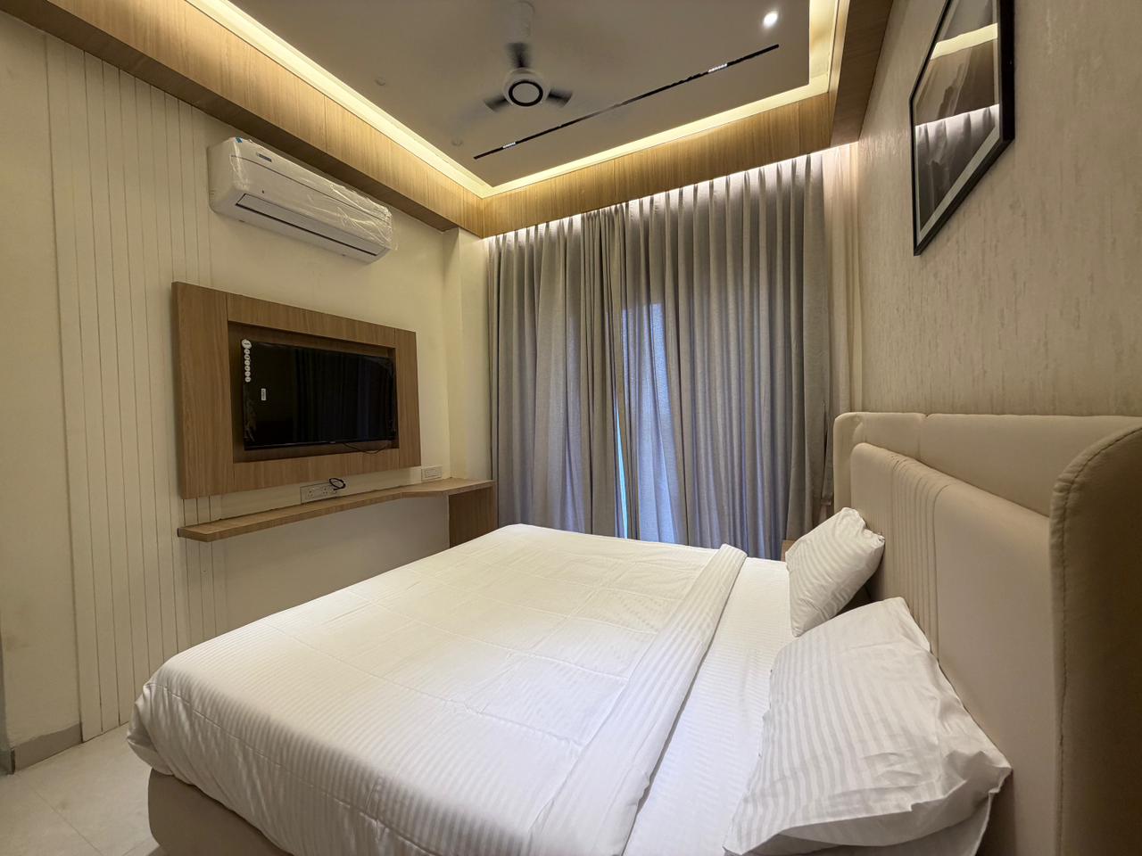 Non-AC Premium — Triple Bed